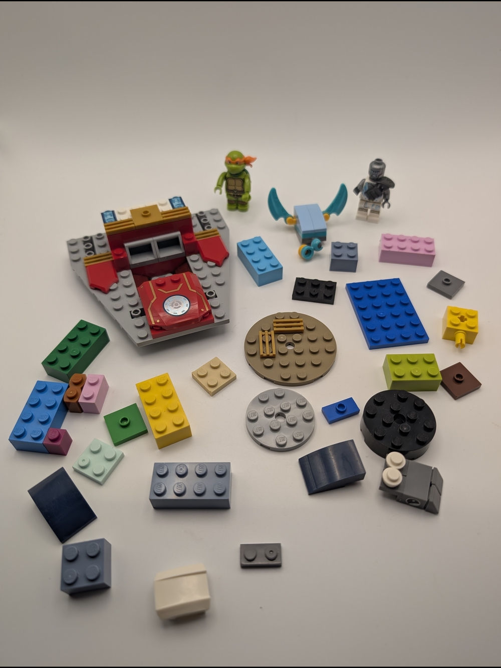 LEGO NINJAGO Zane & Ninja Turtle Michaelangelo Minifigure , Thanos & Blocks Lot